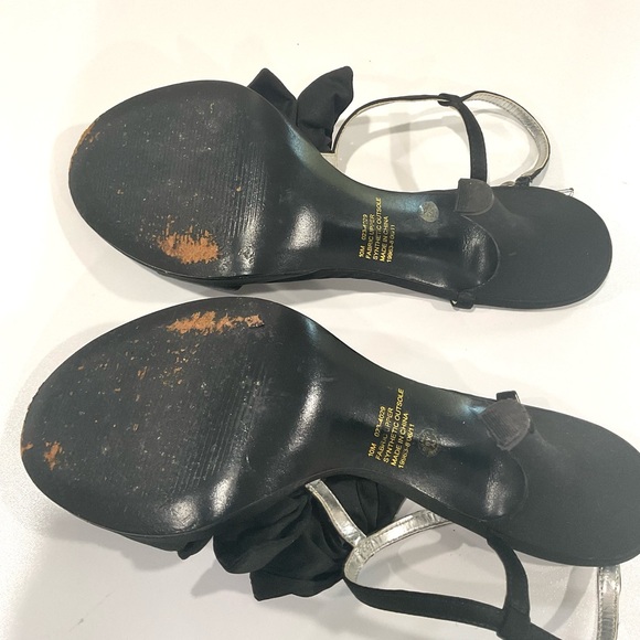 Jacqueline Ferrar Black Satin Bow High Heels - Picture 4 of 7